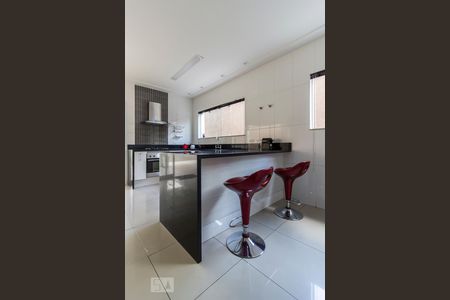 Casa à venda com 275m², 3 quartos e 6 vagasCozinha