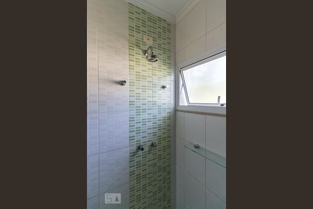 Casa à venda com 275m², 3 quartos e 6 vagasBanheiro suíte 3