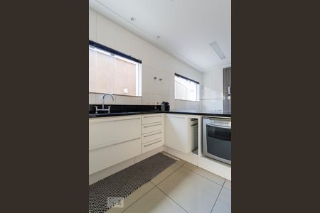 Casa à venda com 275m², 3 quartos e 6 vagasCozinha