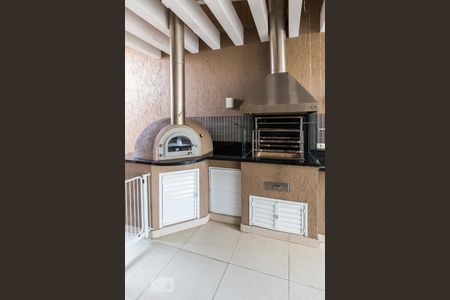 Casa à venda com 275m², 3 quartos e 6 vagasQuintal fundos