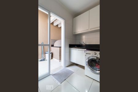 Casa à venda com 275m², 3 quartos e 6 vagasÁrea de serviço