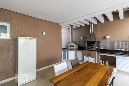 Casa à venda com 275m², 3 quartos e 6 vagasQuintal fundos