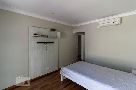 Casa à venda com 275m², 3 quartos e 6 vagasSuíte 2