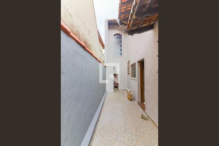 Casa à venda com 526m², 3 quartos e 3 vagas Casa à venda com 526m², 3 quartos e 3 vagasQuintal