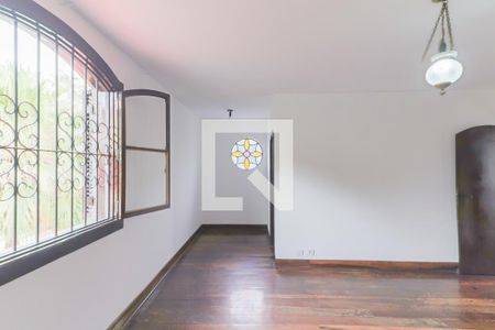 Casa à venda com 526m², 3 quartos e 3 vagas Casa à venda com 526m², 3 quartos e 3 vagasSuite 1