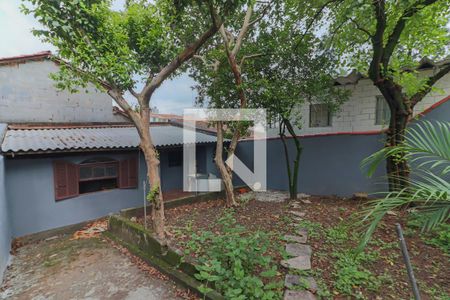 Casa à venda com 526m², 3 quartos e 3 vagas Casa à venda com 526m², 3 quartos e 3 vagasQuintal