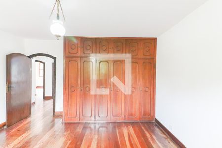 Casa à venda com 526m², 3 quartos e 3 vagas Casa à venda com 526m², 3 quartos e 3 vagasSuite 1