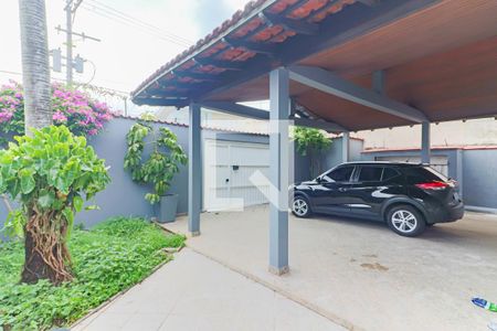 Casa à venda com 526m², 3 quartos e 3 vagas Casa à venda com 526m², 3 quartos e 3 vagasGaragem
