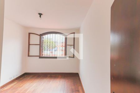 Casa à venda com 526m², 3 quartos e 3 vagas Casa à venda com 526m², 3 quartos e 3 vagasQuarto 3