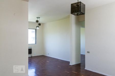 Sala de apartamento para alugar com 3 quartos, 102m² em Laranjeiras, Rio de Janeiro