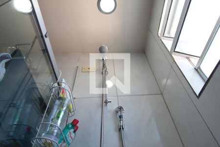 Apartamento à venda com 55m², 2 quartos e 1 vagaBanheiro Social