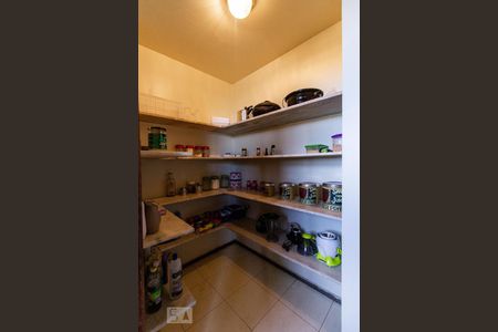 Apartamento para alugar com 245m², 4 quartos e 2 vagasDispensa