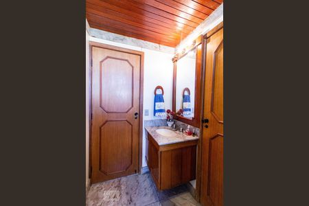 Apartamento para alugar com 245m², 4 quartos e 2 vagasBanheiro Suíte 2