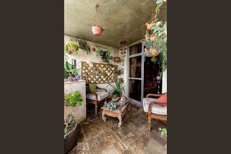 Apartamento para alugar com 245m², 4 quartos e 2 vagasVaranda