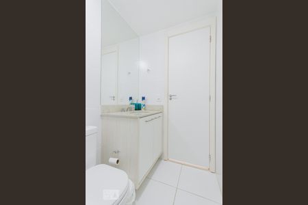 Banheiro de apartamento à venda com 3 quartos, 90m² em Jacarepaguá, Rio de Janeiro