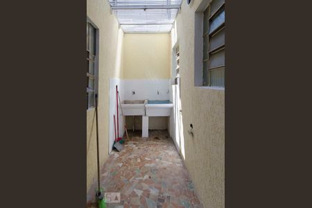 Casa à venda com 110m², 3 quartos e 1 vagaGaragem - lavanderia