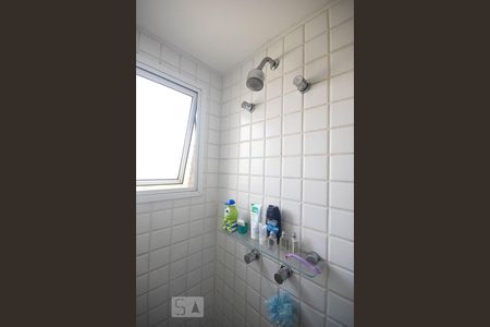 Apartamento à venda com 75m², 2 quartos e 2 vagas Apartamento à venda com 75m², 2 quartos e 2 vagasDetalhe do banheiro suíte