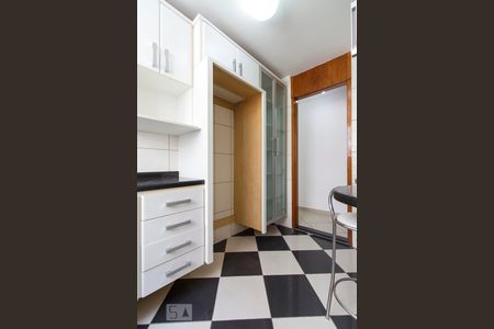 Apartamento para alugar com 60m², 2 quartos e 2 vagas Apartamento para alugar com 60m², 2 quartos e 2 vagasCozinha