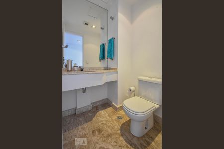 Apartamento à venda com 192m², 4 quartos e 3 vagasBanheiro Social