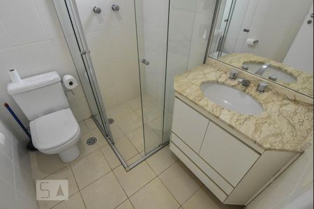 Apartamento à venda com 192m², 4 quartos e 3 vagasBanheiro Suíte 02