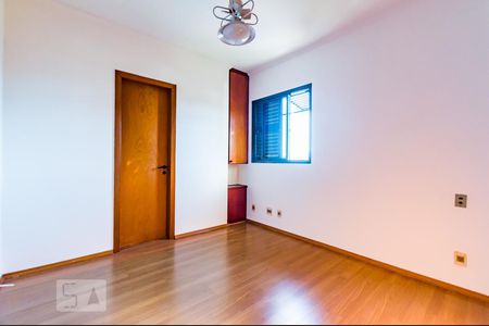 Apartamento à venda com 98m², 3 quartos e 2 vagas Apartamento à venda com 98m², 3 quartos e 2 vagasSuíte