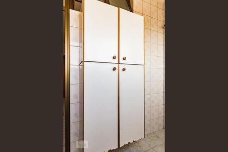 Apartamento à venda com 98m², 3 quartos e 2 vagas Apartamento à venda com 98m², 3 quartos e 2 vagasÁrea de Serviço