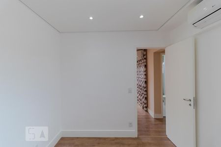 Apartamento à venda com 84m², 2 quartos e 2 vagas Apartamento à venda com 84m², 2 quartos e 2 vagasQuarto