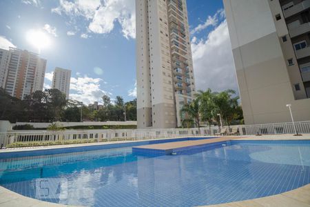 Apartamento à venda com 84m², 2 quartos e 2 vagas Apartamento à venda com 84m², 2 quartos e 2 vagasÁrea comum - Piscina