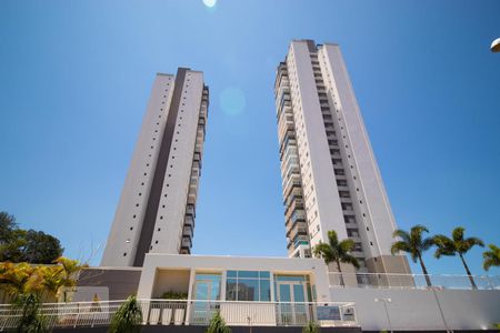 Apartamento à venda com 84m², 2 quartos e 2 vagas Apartamento à venda com 84m², 2 quartos e 2 vagasFachada