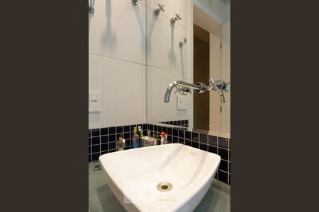 Apartamento à venda com 177m², 3 quartos e 3 vagas Apartamento à venda com 177m², 3 quartos e 3 vagasBanheiro