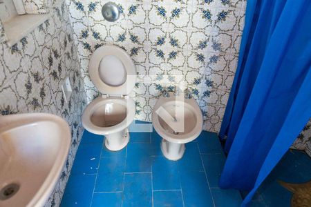 Casa à venda com 300m², 5 quartos e 2 vagas Casa à venda com 300m², 5 quartos e 2 vagasBanheiro de Serviço