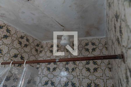 Casa à venda com 300m², 5 quartos e 2 vagas Casa à venda com 300m², 5 quartos e 2 vagasBanheiro de Serviço