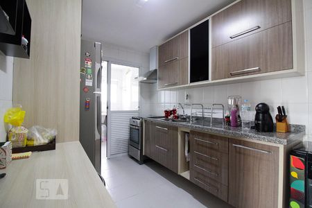 Apartamento para alugar com 94m², 2 quartos e 2 vagas Apartamento para alugar com 94m², 2 quartos e 2 vagasCozinha