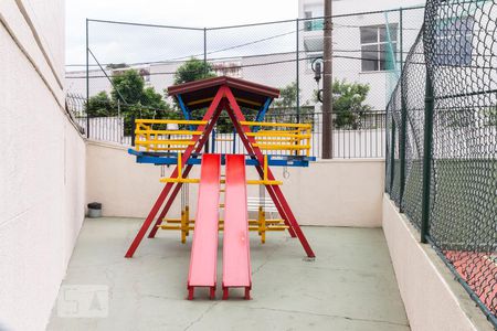 Apartamento à venda com 80m², 3 quartos e 1 vaga Apartamento à venda com 80m², 3 quartos e 1 vagaPlayground