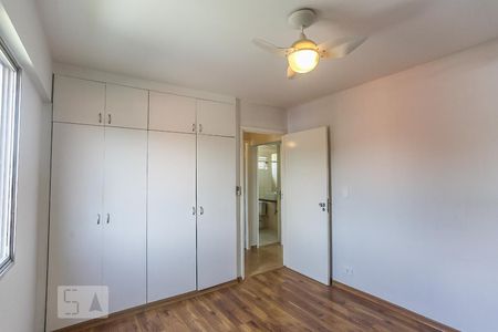 Quarto 1 de apartamento para alugar com 3 quartos, 68m² em Caxingui, São Paulo