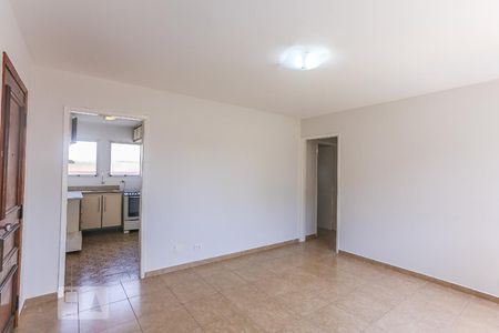 Sala de Estar de apartamento para alugar com 3 quartos, 68m² em Caxingui, São Paulo