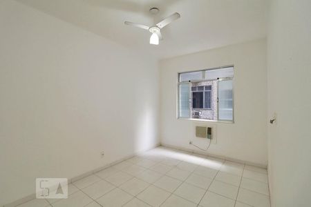 Quarto. de apartamento para alugar com 1 quarto, 37m² em Copacabana, Rio de Janeiro
