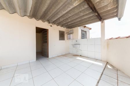 Quintal e Lavanderia de casa para alugar com 2 quartos, 70m² em Fundação da Casa Popular, Campinas