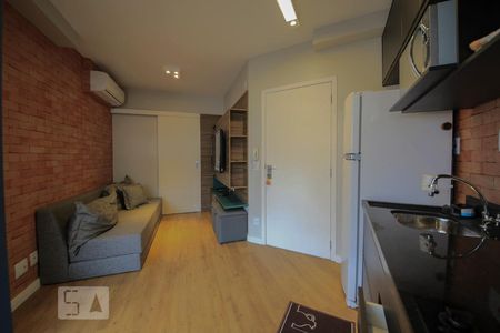 Sala e Cozinha de apartamento para alugar com 1 quarto, 30m² em Pinheiros, São Paulo