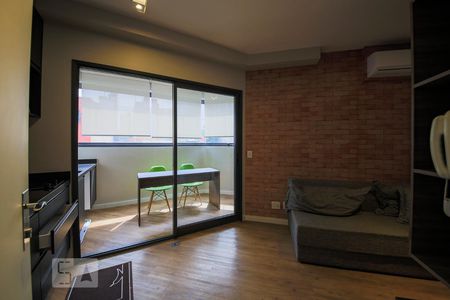 Sala e Cozinha de apartamento para alugar com 1 quarto, 30m² em Pinheiros, São Paulo