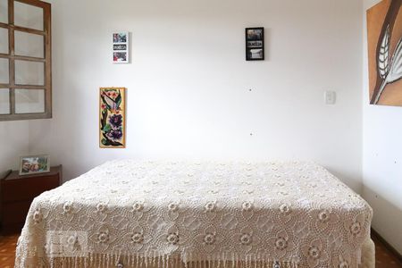 Casa à venda com 323m², 6 quartos e 3 vagas Casa à venda com 323m², 6 quartos e 3 vagasSuíte 1