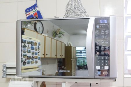 Casa à venda com 323m², 6 quartos e 3 vagas Casa à venda com 323m², 6 quartos e 3 vagasCozinha