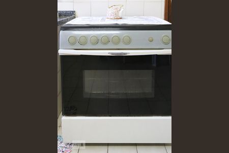 Casa à venda com 323m², 6 quartos e 3 vagas Casa à venda com 323m², 6 quartos e 3 vagasCozinha