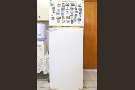 Casa à venda com 323m², 6 quartos e 3 vagas Casa à venda com 323m², 6 quartos e 3 vagasCozinha