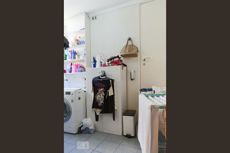 Apartamento à venda com 260m², 2 quartos e 3 vagas Apartamento à venda com 260m², 2 quartos e 3 vagasÁrea de Serviço