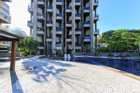 Apartamento para alugar com 78m², 1 quarto e 2 vagas Apartamento para alugar com 78m², 1 quarto e 2 vagaspiscina