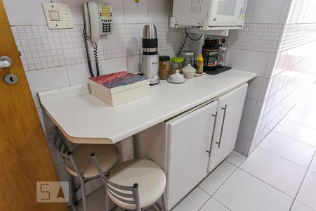 Apartamento à venda com 100m², 3 quartos e 2 vagasDetalhe