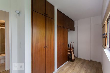 Quarto1 de apartamento para alugar com 2 quartos, 53m² em Jardim Parque Morumbi, São Paulo