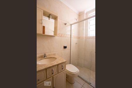Banheiro de apartamento para alugar com 2 quartos, 60m² em Cristo Redentor, Porto Alegre