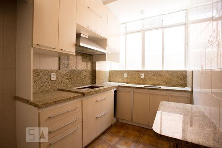 Cozinha de apartamento para alugar com 2 quartos, 60m² em Cristo Redentor, Porto Alegre